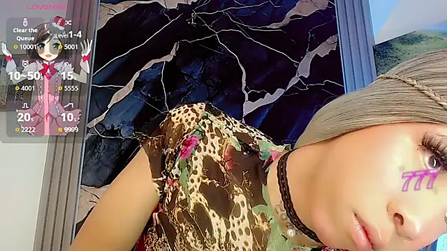 Snapshot of moon_sweet- chatting on 16, 7, 2026 moon sweet- online show from 16, 7, 2026