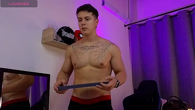 ASHTON HILS online show from 22, 6, 2026