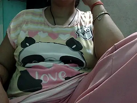 Snapshot of Sexy_Mahekk chatting on 21, 5, 2026 Sexy Mahekk online show from 21, 5, 2026