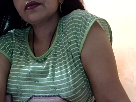 Snapshot of Sexy_Mahekk chatting on 26, 5, 2026 Sexy Mahekk online show from 26, 5, 2026