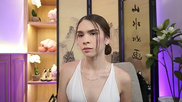 Snapshot of AlinaBennet_ chatting on 3, 7, 2026 AlinaBennet online show from 3, 7, 2026