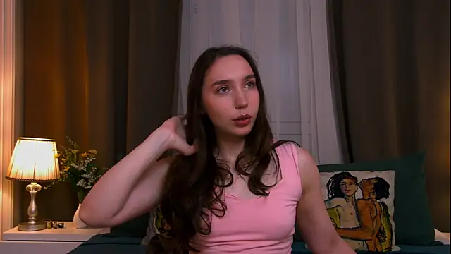 Suzaneey online show from 5, 7, 2026