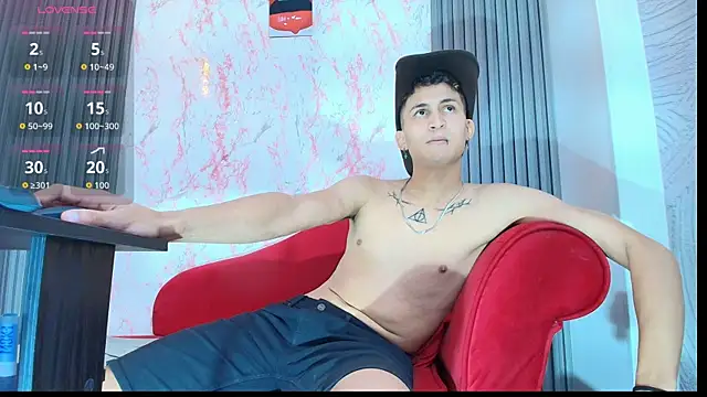 Snapshot of Axel_Romanov chatting on 5, 7, 2026 Axel Romanov online show from 5, 7, 2026