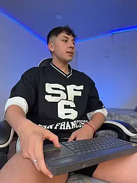 OLIVER K online show from 29, 6, 2026