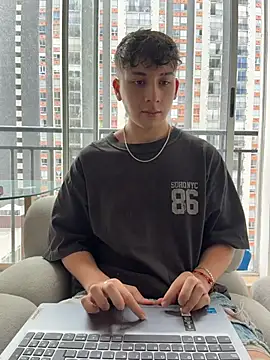 OLIVER K online show from 7, 7, 2026