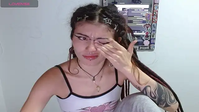 Snapshot of giulietta_monsalve chatting on 2, 5, 2026 giulietta monsalve online show from 2, 5, 2026
