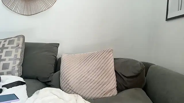 arielsweetieee online show from 24, 6, 2026