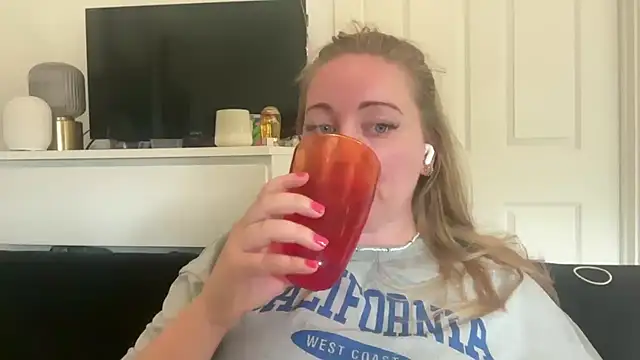 arielsweetieee online show from 5, 7, 2026