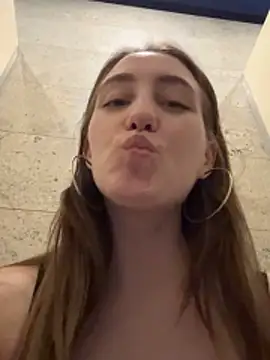 Tiny Anny online show from 23, 4, 2026