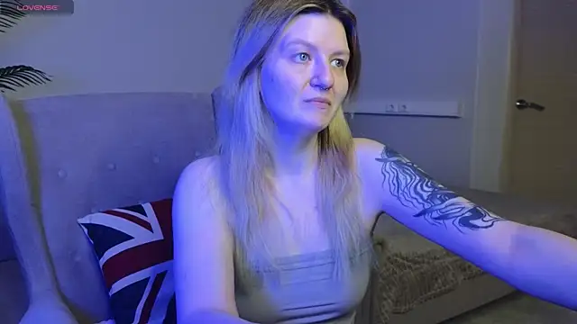 TonyaMeow online show from 15, 6, 2026