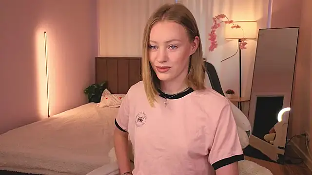 EvaHamilton online show from 21, 7, 2026