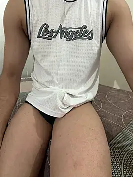 lucky 7inches online show from 3, 6, 2026