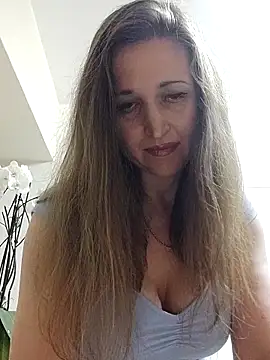 irresistibelle online show from 27, 4, 2026