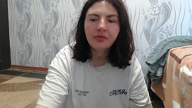 Snapshot of AlinaxJames chatting on 3, 6, 2026 AlinaxJames online show from 3, 6, 2026