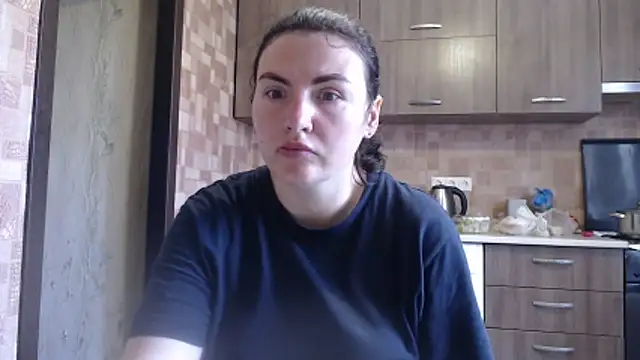 Snapshot of AlinaxJames chatting on 11, 6, 2026 AlinaxJames online show from 11, 6, 2026