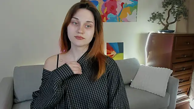 elani lune online show from 28, 4, 2026