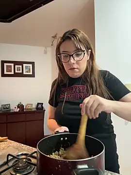 AliceMtz online show from 17, 4, 2026