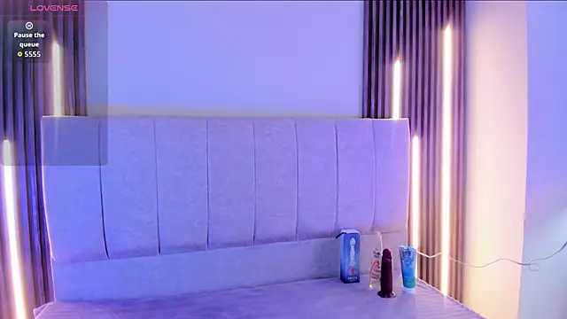 Mishell 22  online show from 19, 4, 2026