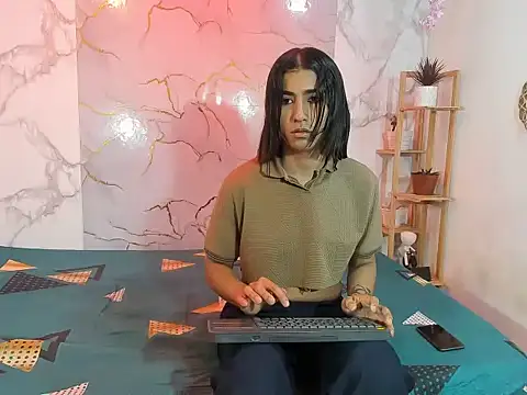 DAHNE HOT  online show from 7, 7, 2026