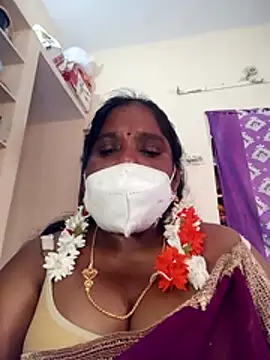 Snapshot of swetha10 chatting on 14, 7, 2026 swetha10 online show from 14, 7, 2026