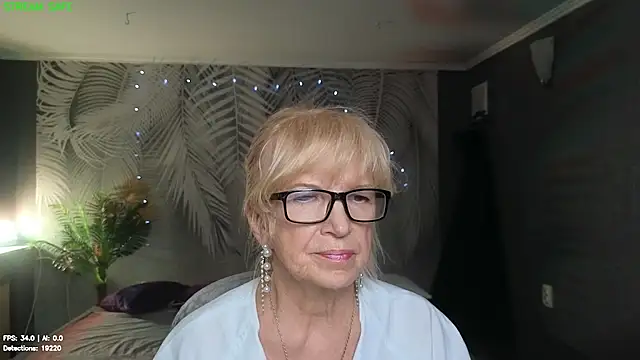 Snapshot of Dr_Mireille chatting on 3, 8, 2026 Dr Mireille online show from 3, 8, 2026