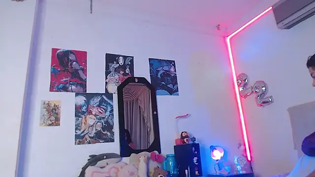 Mia Tylor01 online show from 22, 4, 2026