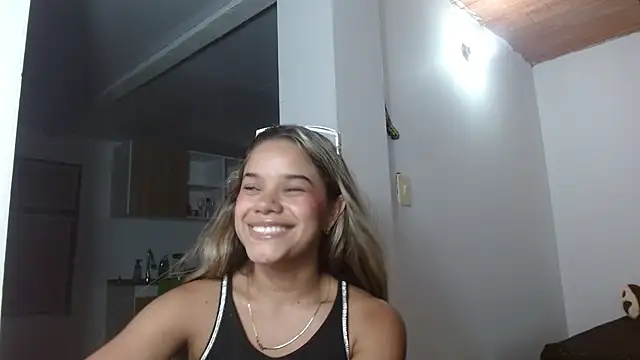 Snapshot of little_babyboo_ chatting on 18, 6, 2026 little babyboo online show from 18, 6, 2026