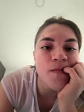  EmmaDavis  online show from 12, 6, 2026