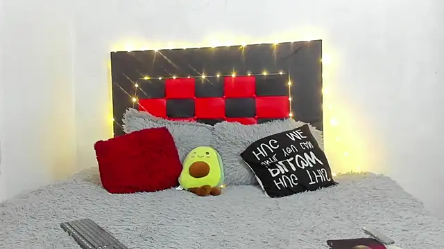 camila valenciia  online show from 22, 4, 2026