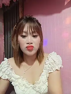 Snapshot of Ly-sexyy chatting on 6, 7, 2026 Ly-sexyy online show from 6, 7, 2026