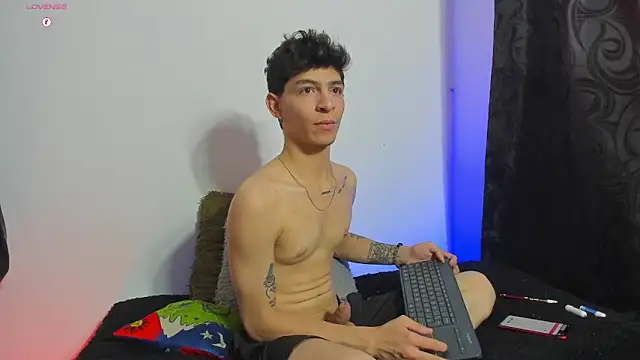  IanLark online show from 10, 5, 2026