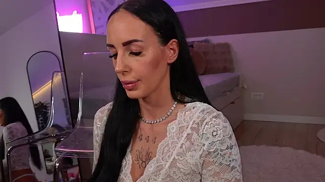 hayleybabe44 online show from 22, 4, 2026