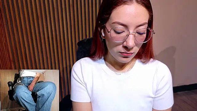 Snapshot of MissOffice_ chatting on 23, 7, 2026 MissOffice online show from 23, 7, 2026