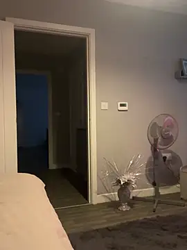 Poppylooloo online show from 20, 7, 2026