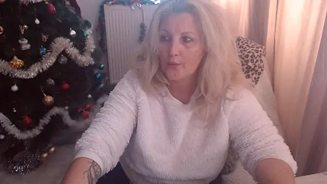 Divineblond online show from 5, 12, 2025