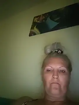 Divineblond online show from 28, 6, 2026