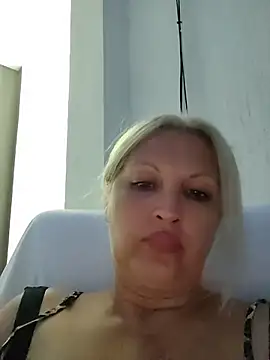 Divineblond online show from 8, 7, 2026