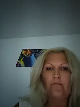 Divineblond online show from 9, 7, 2026