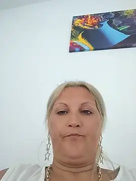Divineblond online show from 12, 7, 2026
