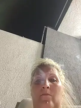 Divineblond online show from 21, 7, 2026