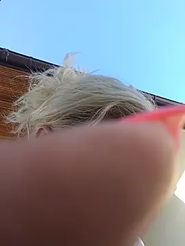 Divineblond online show from 4, 8, 2026