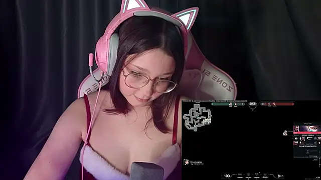 PinkiiAura online show from 28, 4, 2026