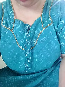 Call Honey online show from 24, 6, 2026