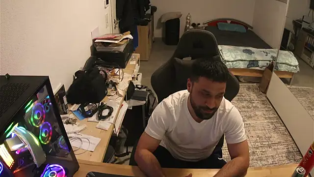 Yaraktisdan online show from 5, 5, 2026