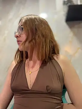 Zoegreco online show from 23, 4, 2026