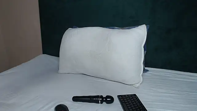 ShortyVibe27 online show from 23, 7, 2026