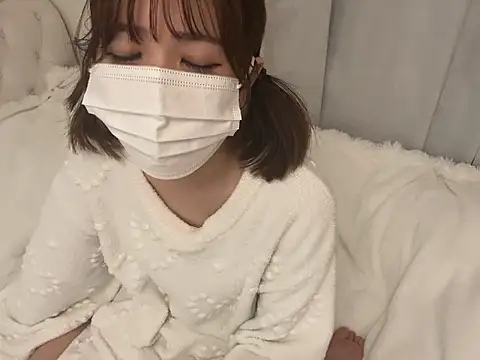 hiyo vv  online show from 24, 4, 2026