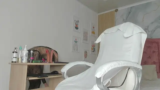 Snapshot of scarletmilzx chatting on 26, 6, 2026 scarletmilzx online show from 26, 6, 2026