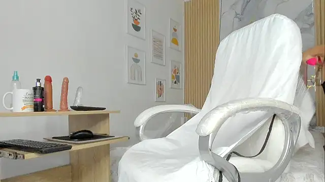 Snapshot of scarletmilzx chatting on 22, 7, 2026 scarletmilzx online show from 22, 7, 2026