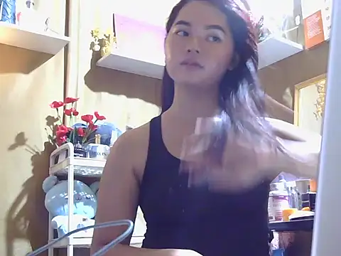 Nauthyxlara online show from 6, 5, 2026